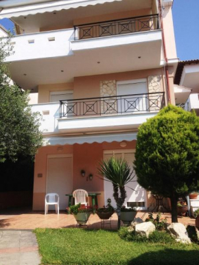 Hotels in Moles Kalives